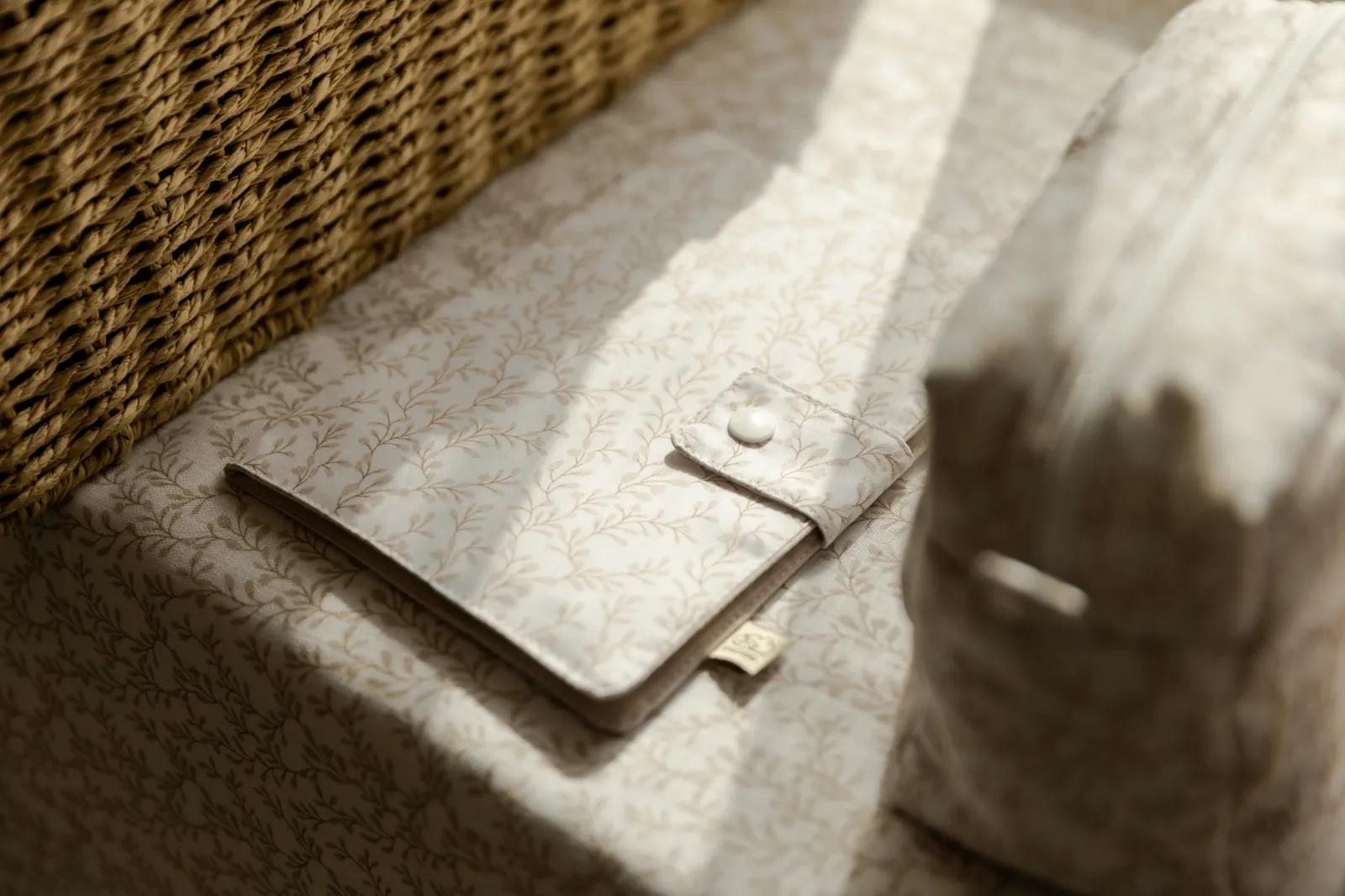 Egészségügyi kiskönyv borító - Sand Leaf